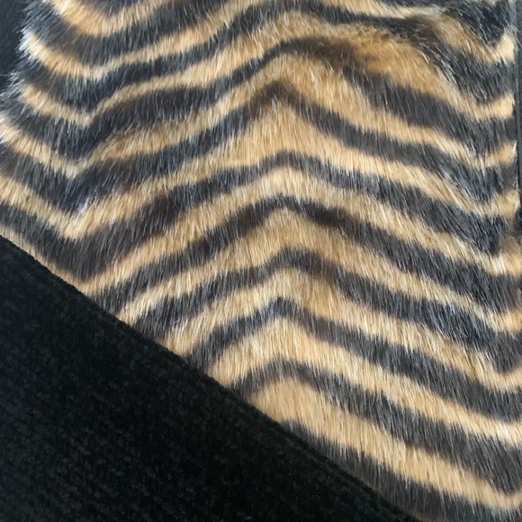 Vintage Faux fur, genuine leather and chenille shacket - Picture 8 of 8